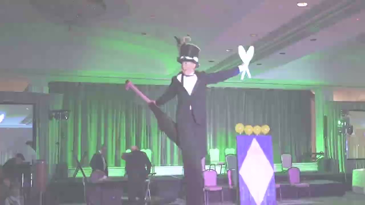 Nathaniel Stilt Juggling MC  - Impressive Circus Entertainment - Cirque Quirk - San Diego CA