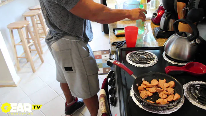 Bodybuilder Aaron Clark Bodybuilding Meal - Bodybu...