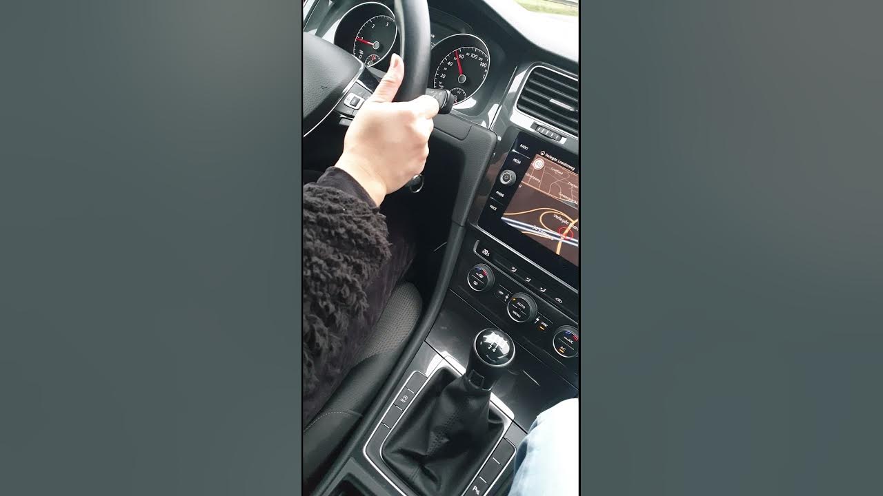 Leren optrekken 1e versnelling opschakelen naar 2 en 3 bij 2000 toeren Voor 4 en 5 bij 3000