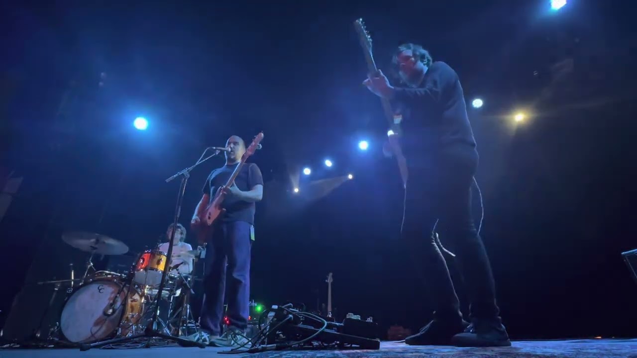 Pedro the Lion - "Second Best" (live at the Sinclair, Cambridge, MA, 5/1/2023) auf YouTube ansehen Pedro the Lion - "Second Best" (live at the Sinclair, Cambridge, MA, 5/1/2023) auf YouTube ansehen
