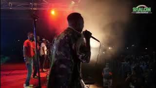 VINYO WATHA LIVE