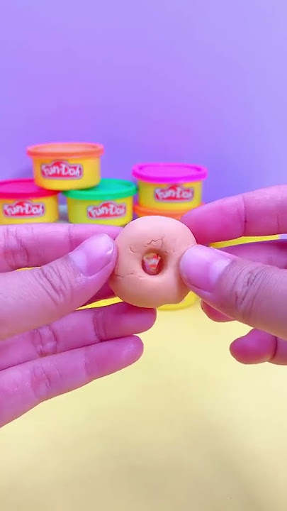Membuat Kreasi Donat Kekinian dari Lilin Fun-Doh