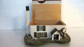 Wooden Trinket Music Box Plays English Country Garden