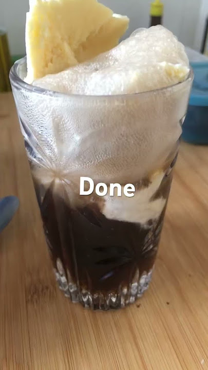 Making A Coca -Cola Float