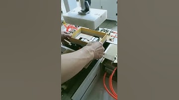 Semi auto rigid box fold in bubble remover