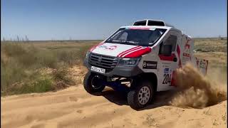 SilkWay Rally 2022 - průjezd GAZ NEXT a GAZ NN