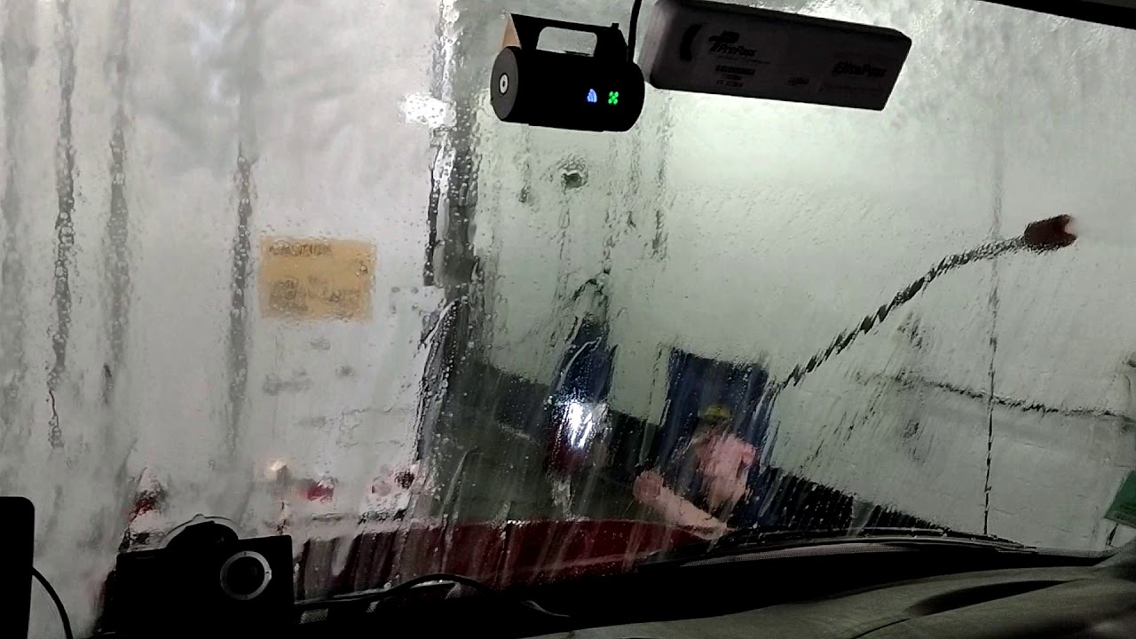 Truck wash at Blue Beacon / ya le toca un baño