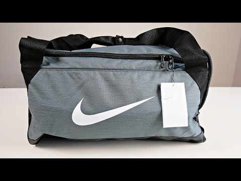 Unboxing/Reviewing The Nike Brasilia Training Duffle Bag (Small) (On Body)  4K 