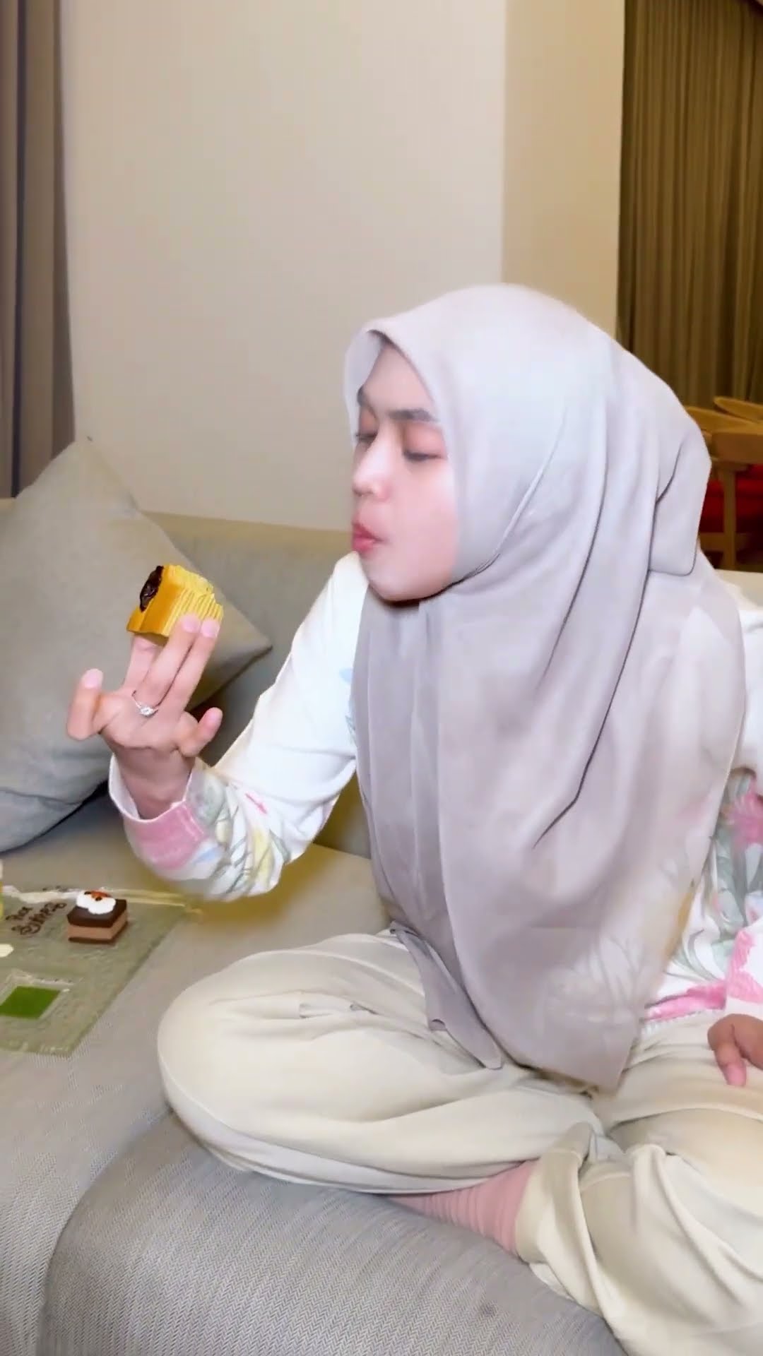 Maaf khilafff?.. #riaricis