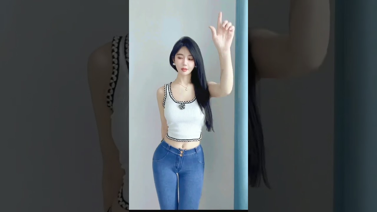 Peach skinny jeans👚👖