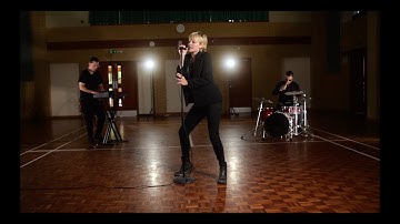 Liela Moss - Prism (Official Video)