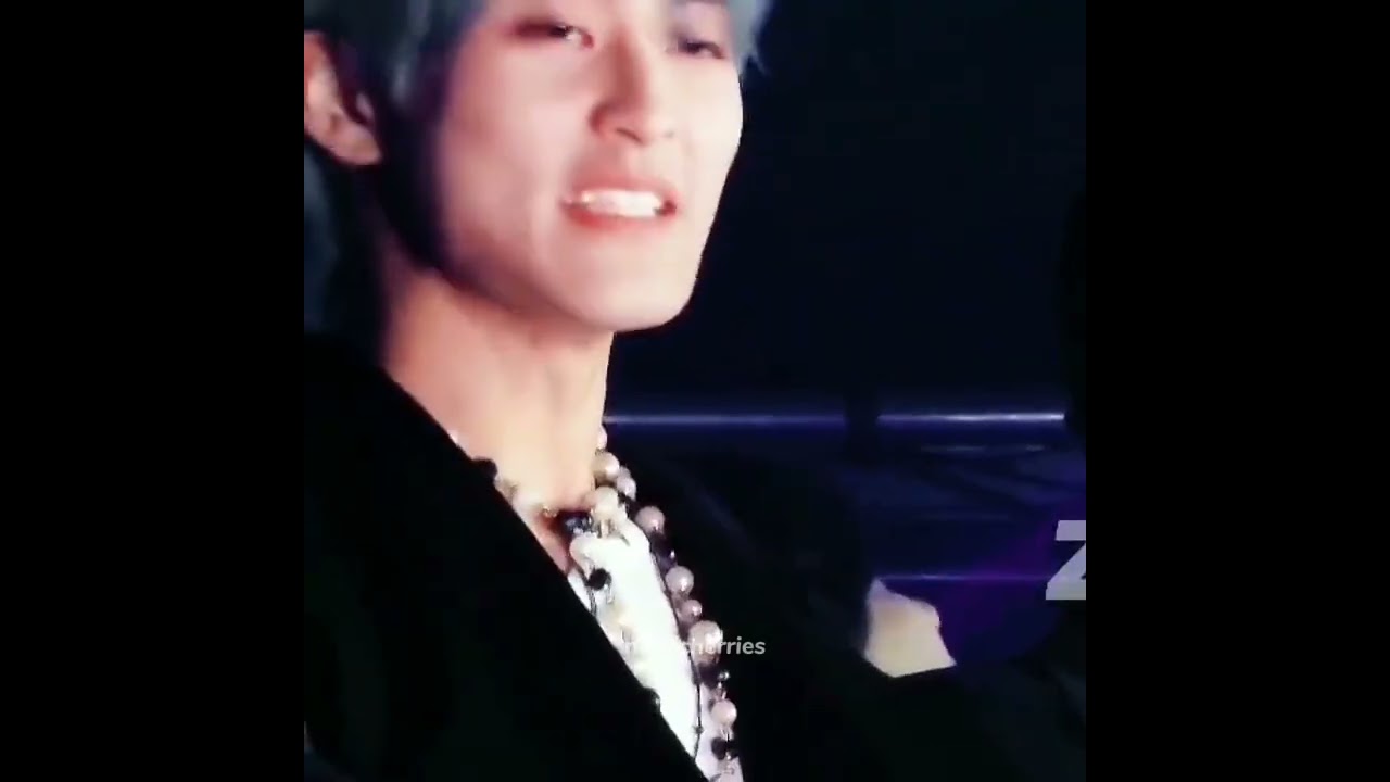 Haechan waited on Mark's "CHILD" to be nominated on best male solo award 🥺 #markhyuck #nct #shorts
