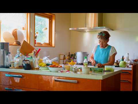 67歳の母が作るおもてなしコース料理と、バラの季節の庭仕事