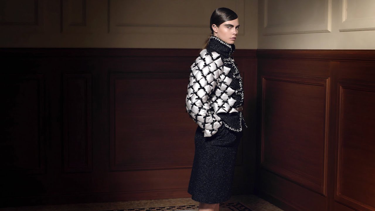 Details of the Fall-Winter 2015/16 Ready-to-Wear CHANEL Collection