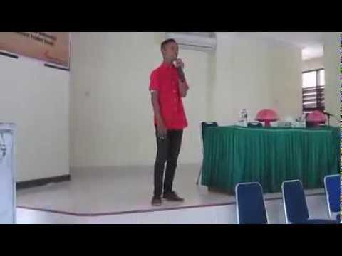 @RaimLaOde stand up Comedy kendari, orang wakatobi, di seminar sejarah 20-1-2013