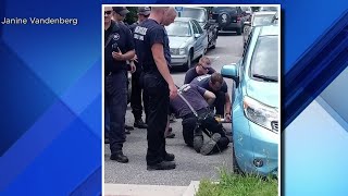First responders replace good Samaritan's tires