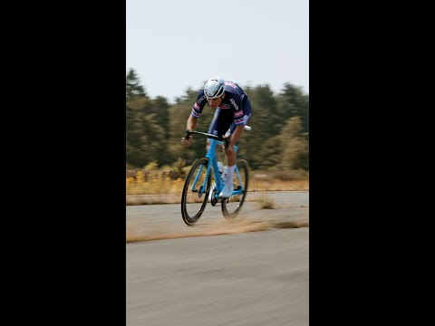 Video: Van der Poel'den Alpecin-Fenix, Covid pozitif nedeniyle BAE Turundan çekildi