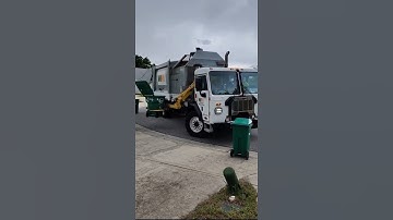 Long Strike for The Python #garbagetruck #garbagecollection #trashtrucks #rubbishtruck #python #wm