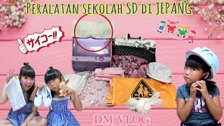 VLOG#244|APA AJA SIH PERALATAN SEKOLAH SD DI JEPANG?KENAPA ANAK SD PAKE HELM|KAIN ELAP PUN DI BAWA