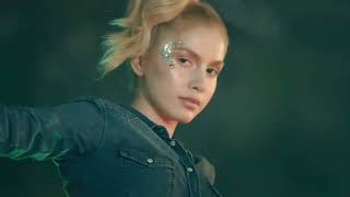 Aleyna Tilki-Sevmek Yok Official Video