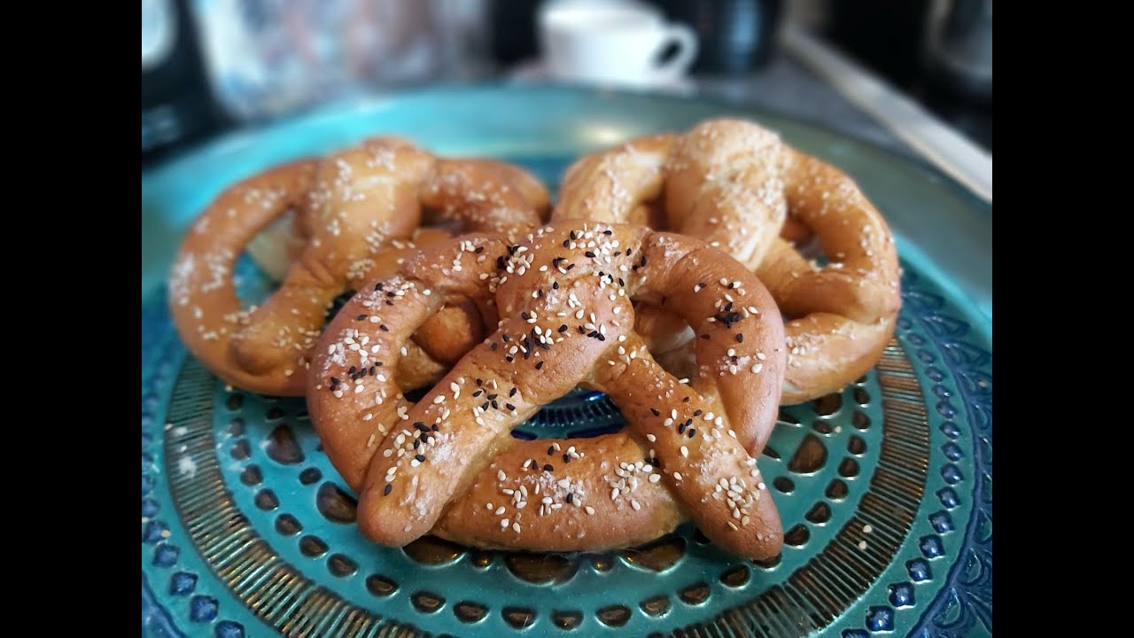 PRETZELS HOW TO SHAPE PRETZELS Part 1 YouTube