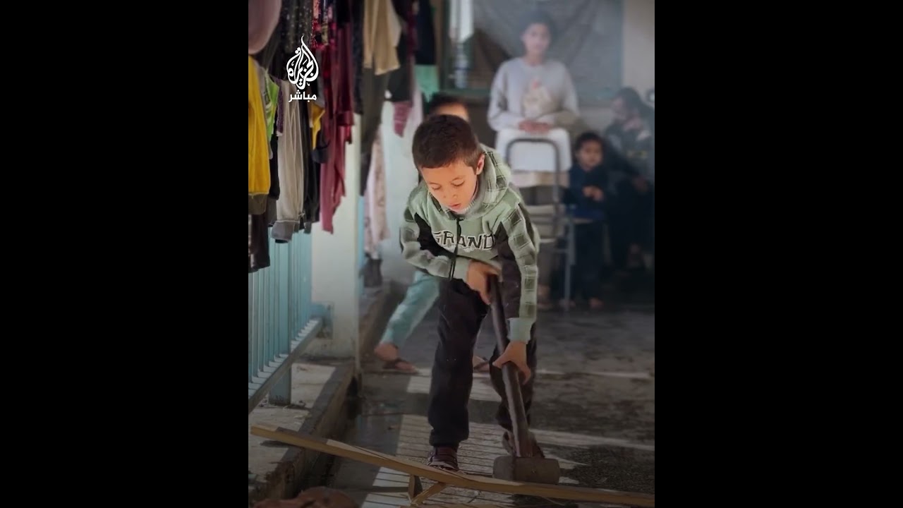 حياة الطفل النازح.. مختلفة كثيرًا