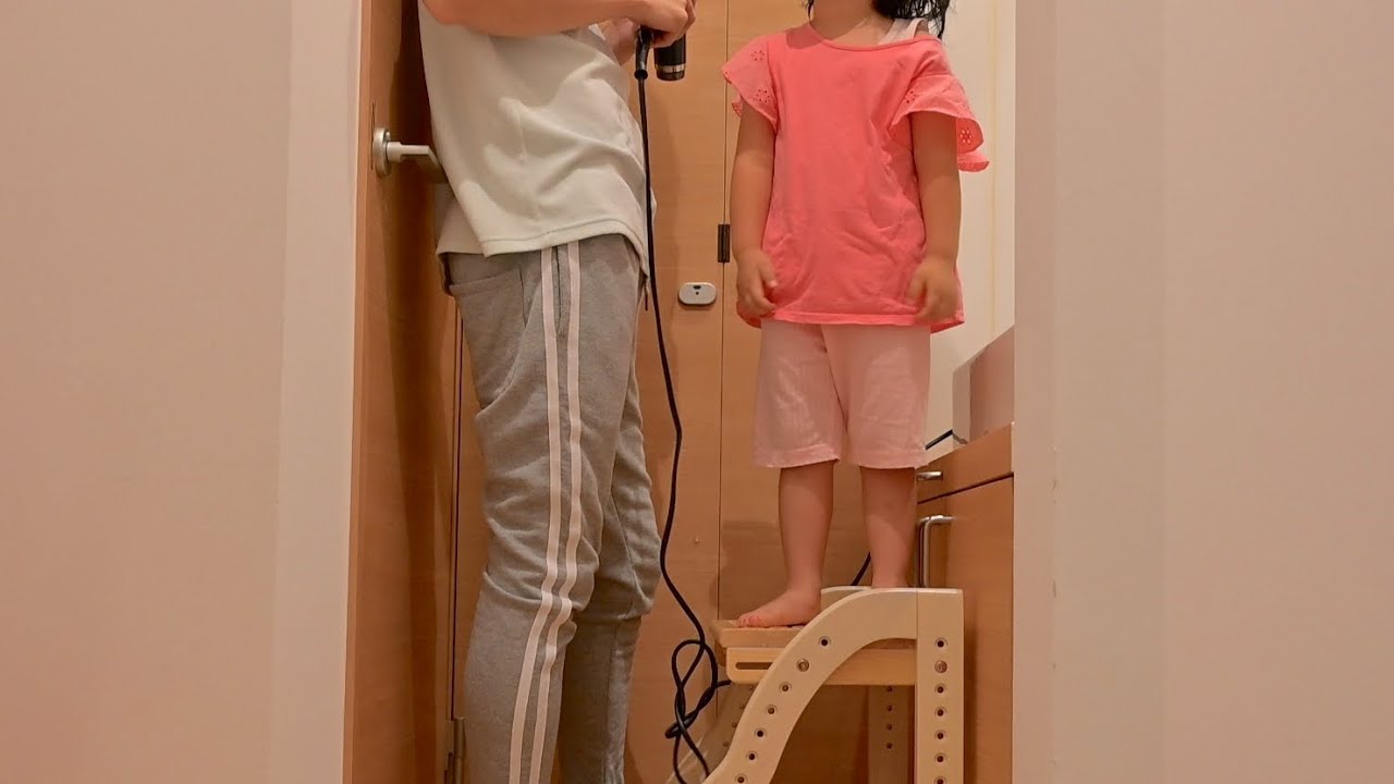 Father and daughter weekend. After a bath at night, making