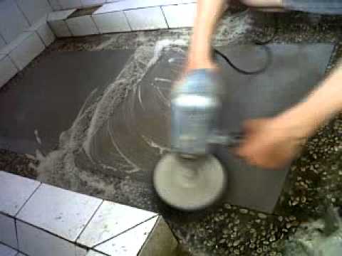 Cara ampuh bersihkan kerak pada keramik jossss  Doovi