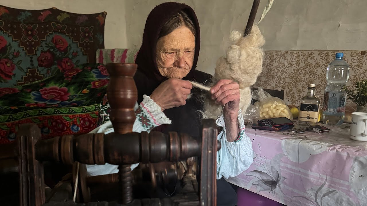 Authentic Village Life: 92-Year-Old Mother and Her Daughter Living Alone in the Forest | Off-Grid
