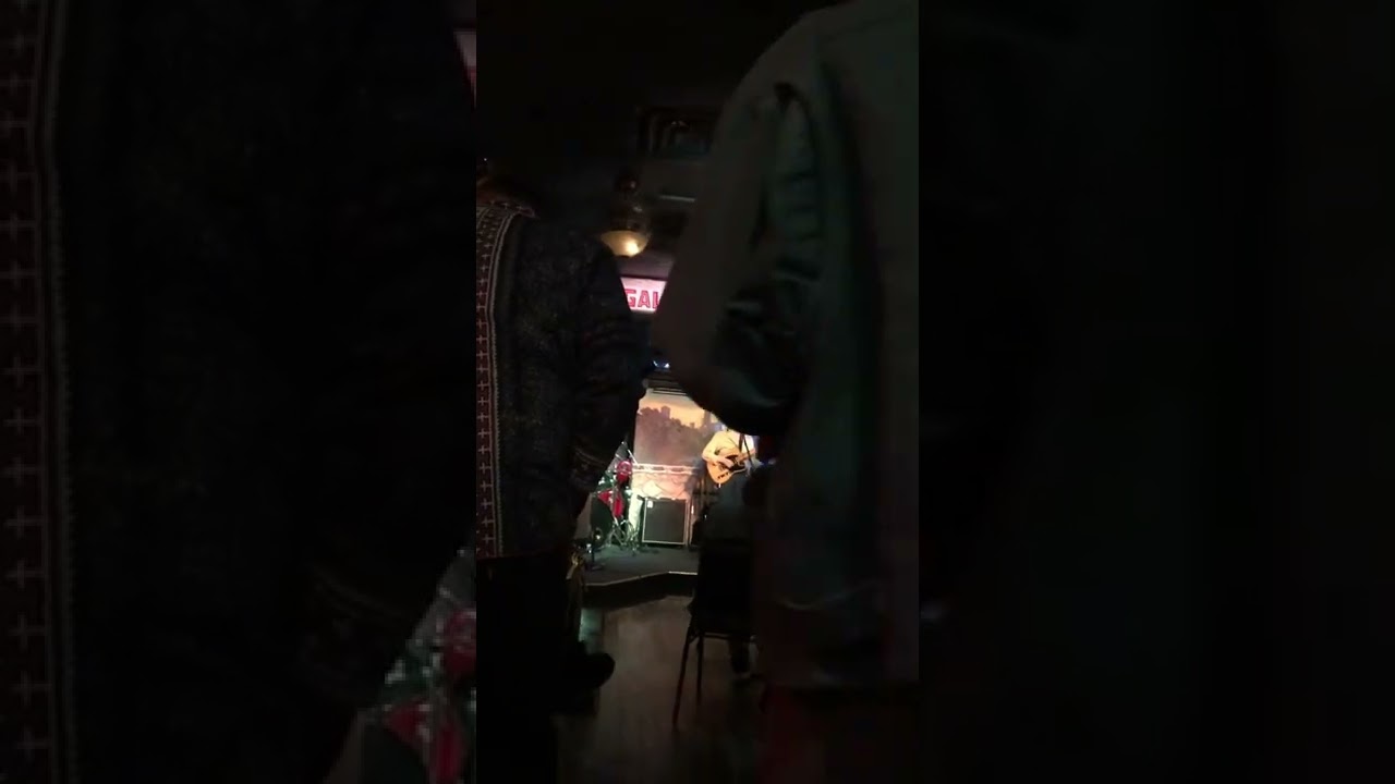 Shoulderbird at Gallery Cabaret