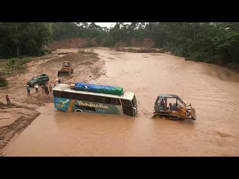 Видео: Эти наводнения парализуют Боливию