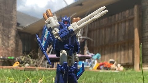 Transformers Titans return Triggerhappy stop motion