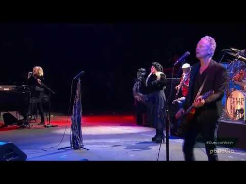 Fleetwood Mac - Go Your Own Way live 2015
