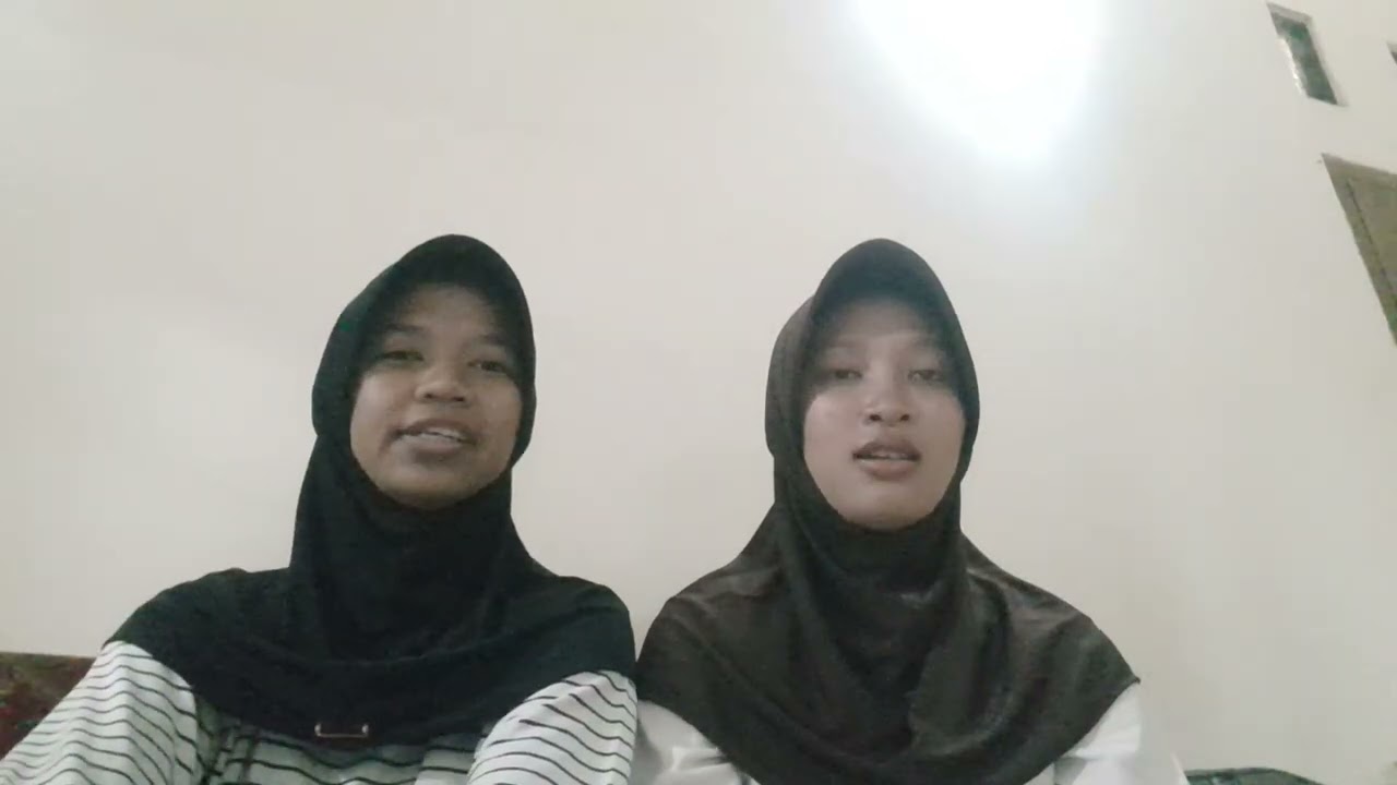 tugas seni musik. khairunisa dan nur hikmah 