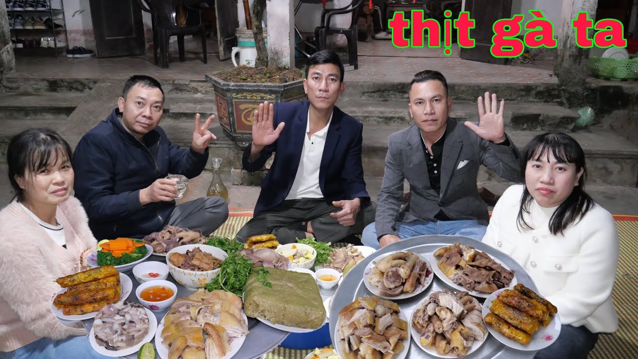 Thịt gà ta mâm cơm gia đình ngày Tết lê toàn food 