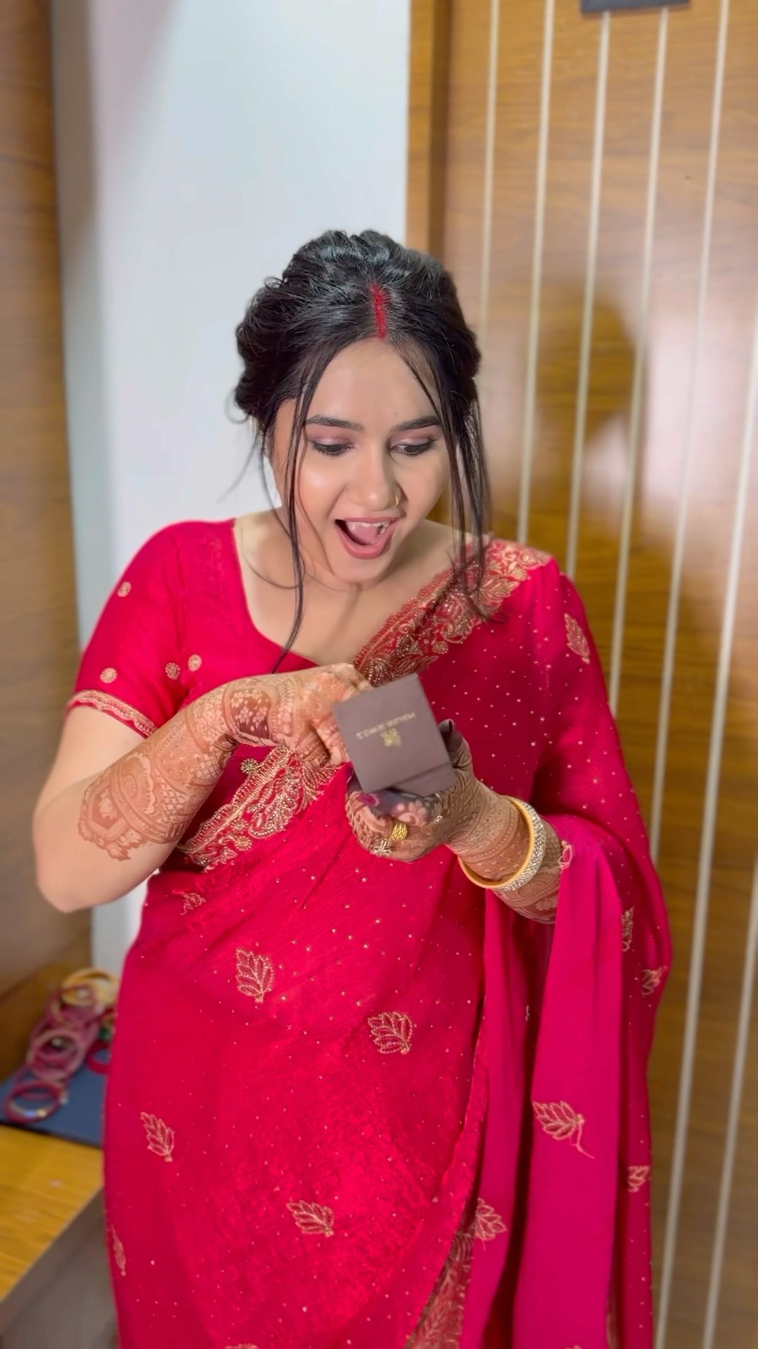 Karwachauth ka surprise❤️❤️ #karwachauth #shorts #pjdivya