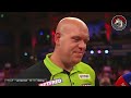 'He is very slow, sometimes a bit boring!' 👀 | Van Gerwen storms past Gilding at World Matchplay
