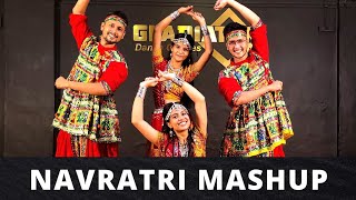 Navratri Song Mashup | Easy Garba Steps | Chogada + Sanedo + Kamariya | Gladiator Dance Classes screenshot 2
