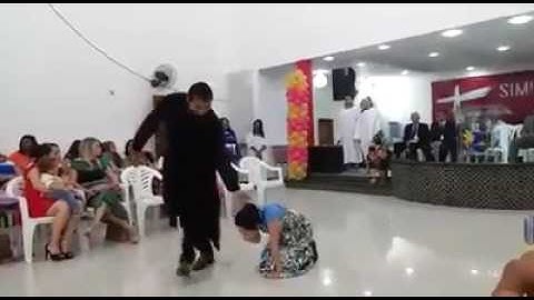 Só Jesus faz cantora Dayhana Pereira