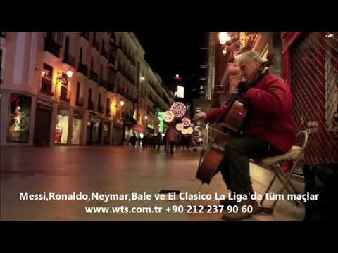 Madrid sokakları Christmas için ışıklandırıldı