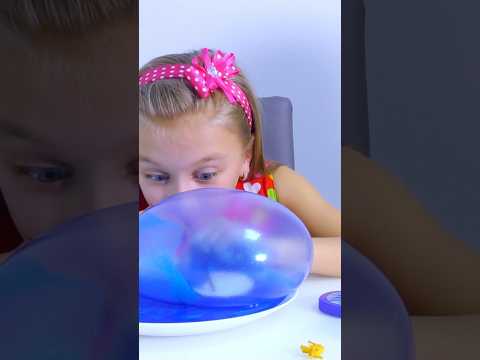 😱✨ Ярослава и Гигантский Слайм! Надуваем Огромный Пузырь 🎈🟢 #дети #playground #kidsplay #детивлог