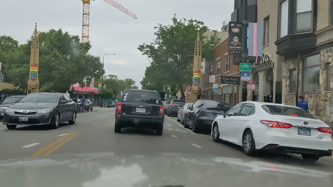 Chicago Drive: Northalsted / Boystown in a Crown Victoria