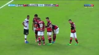 Chuck Norris se irrita com cobrança de falta de rafael vaz screenshot 4