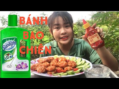 Video My vlog:chiên bánh bao trứng cá chuồn chấm tương ớt... - youtube