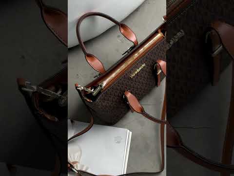 Жіноча сумка-шопер Michael Kors Moore small tote bag чорна з екошкіри Майкл Корс, видео 1