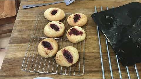 Slug free raspberry buns