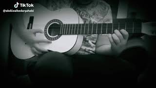 مـؤلـمـة الـحـيـاة عـنـدمـا لآ تـجـد شـخـص وآحـد عـلـى الأقـل يـفـهـمگ