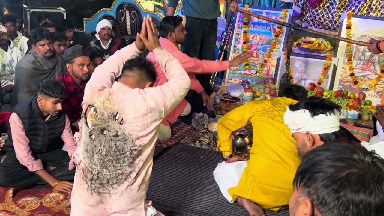 कबीर भगत जी गोगा पीर की सवारी लेते हुए  | मारो मार सवारी मेरे पीर की