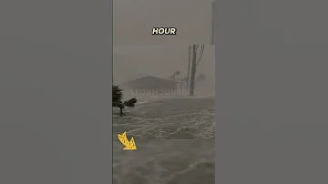 Hurricane Katrina 2005 The MOST Devastating Storm In History Disaster Storm Waves Flooding 
