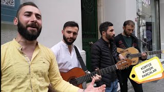 Taksim istiklal caddesi sokak sanatçıları kürtçe karışık parçalar.Recep göker. Mehmet Peker. 4K Resimi